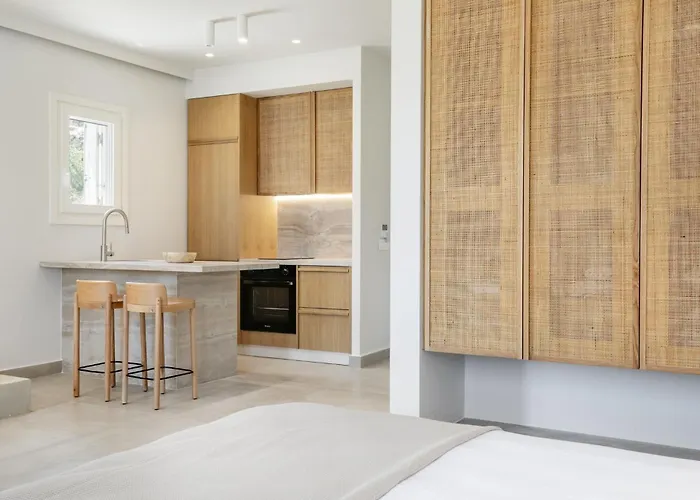 Hotel Blue - 4 Luxurious, Sea Front